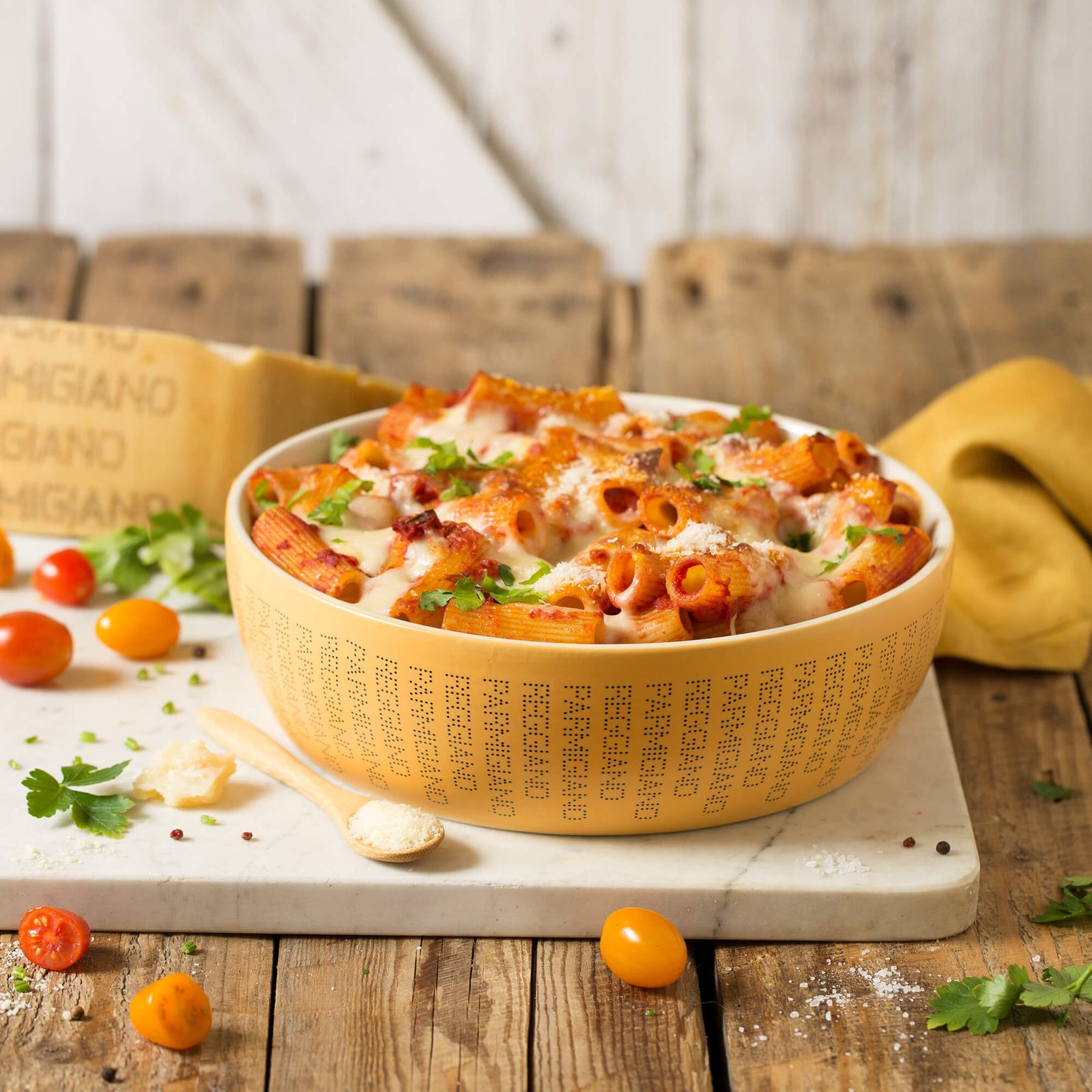 Spaghetti Bowl and Oven Pan
