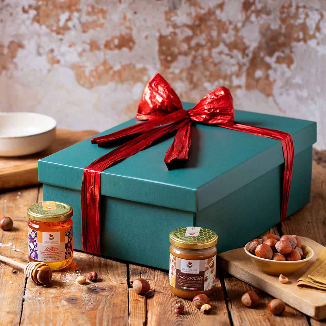 Italian Cheese Gift Box – Parmigiano, Pecorino & More