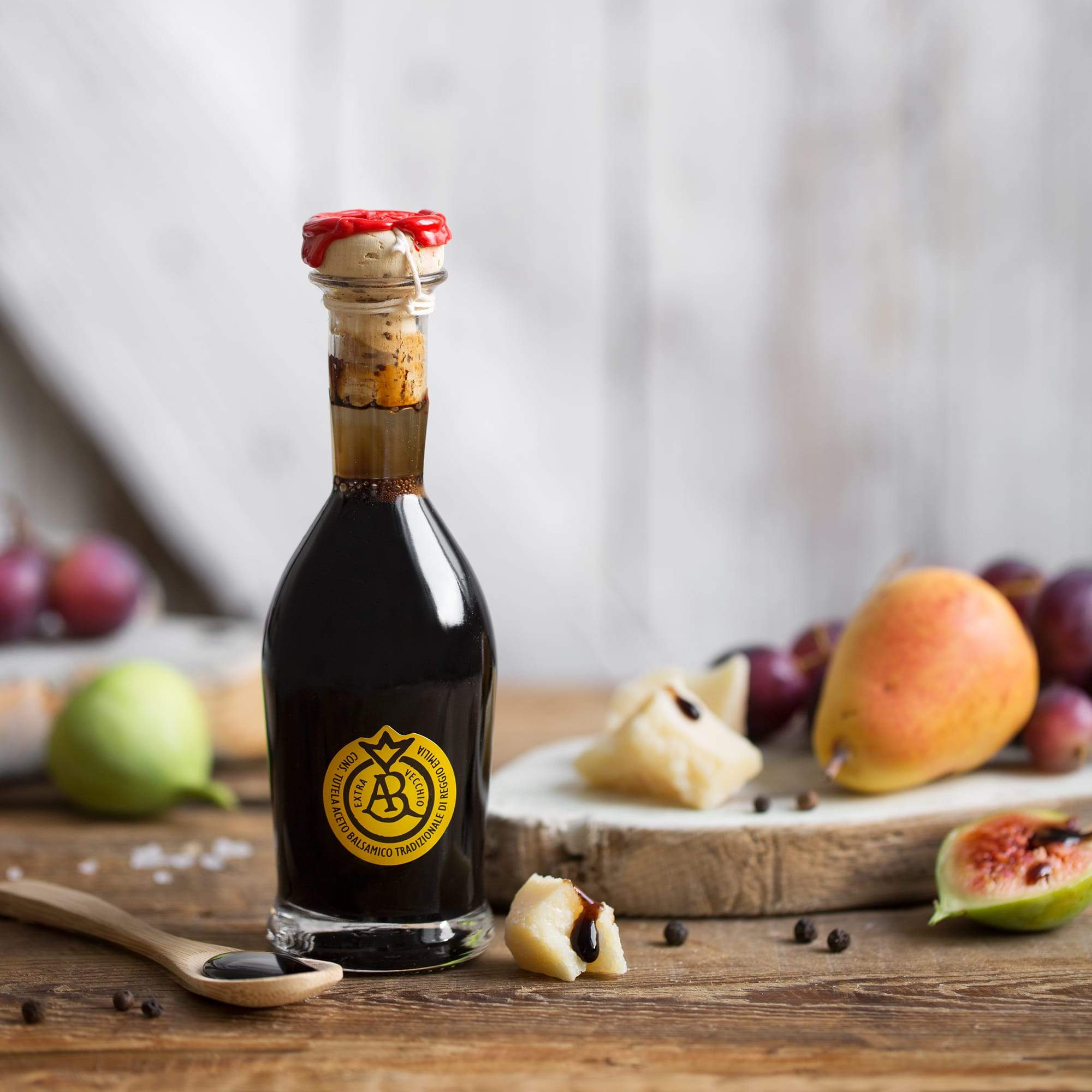 Traditional DOP Balsamic Vinegar of Reggio Emilia Gold Stamp (25