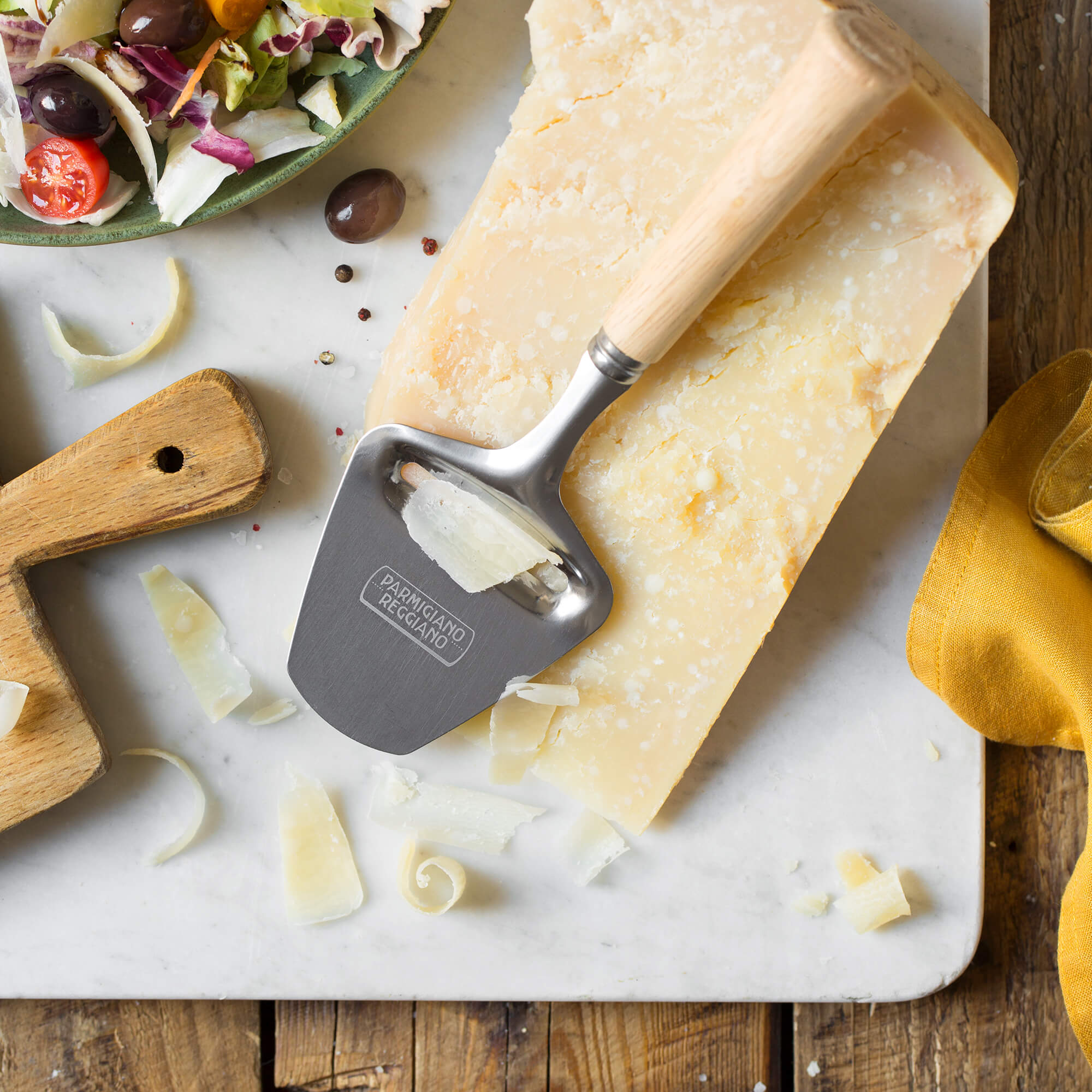 Cheese Cutting Board with Slicer